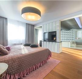 Luxury 5 Bedroom Villa with Heated Pool, Jacuzzi, Steam Room and Sea Views in Lozica near Dubrovnik, Sleeps 10